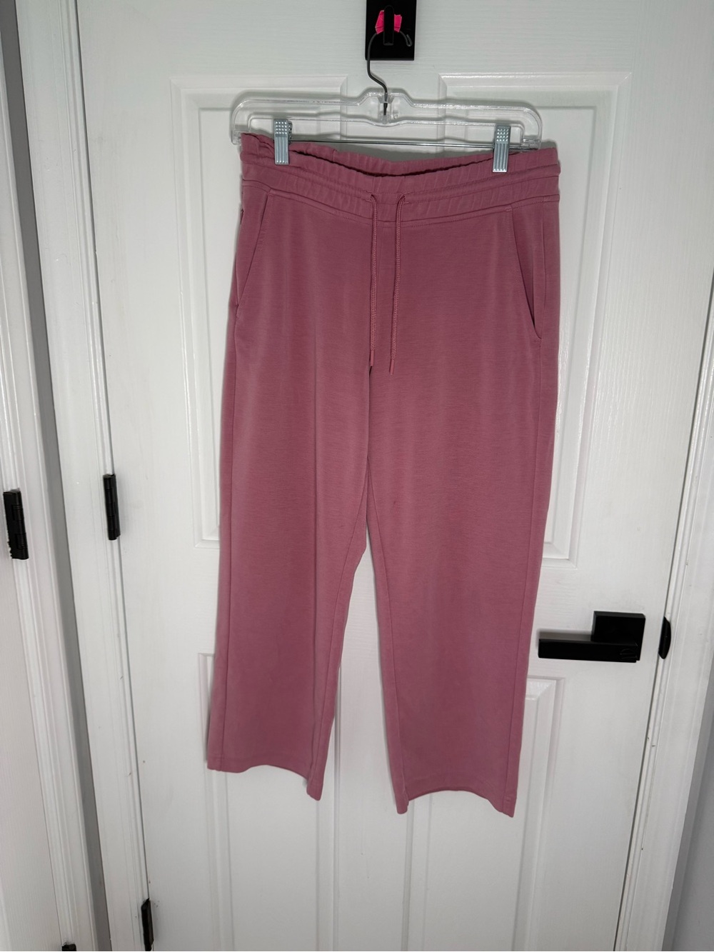 Athleta Wide Leg Cropped Drawstring Pants in Dusty Rose